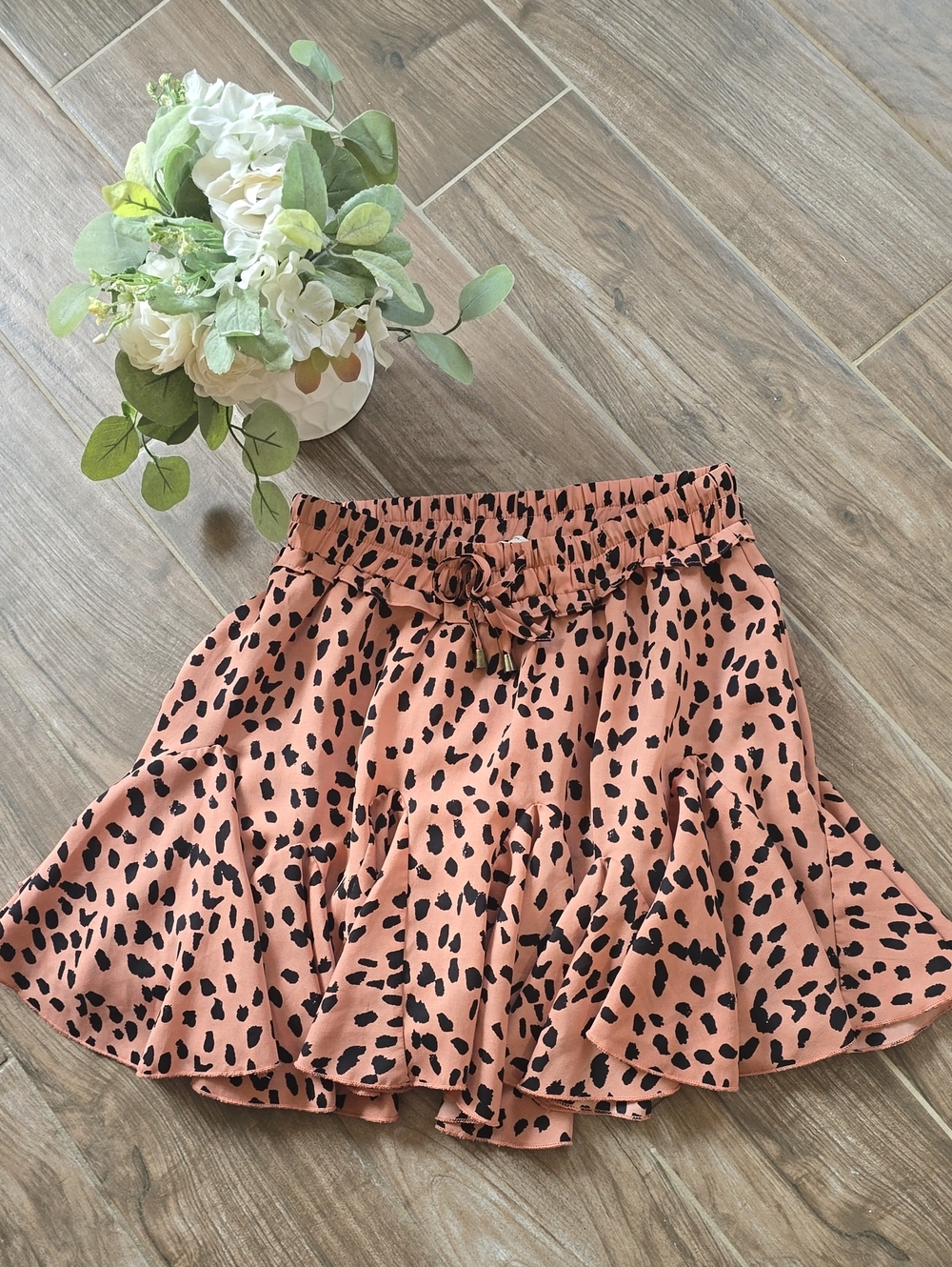 entro Peach-Pink Leopard Print Ruffle Skirt Short